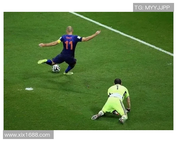 足球03号球星闪耀绿茵场展现非凡实力引领球队奋勇向前 足球03号球星闪耀绿茵场展现非凡实力引领球队奋勇向前